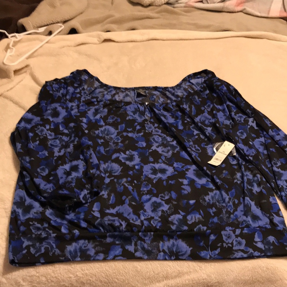 Brand new black and blue floral top